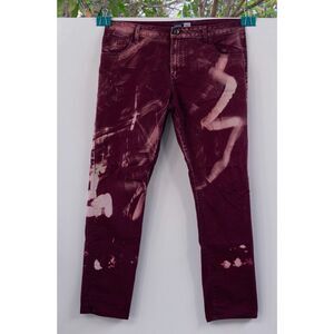 Izod Men's Slim Jeans in Maroon and White
